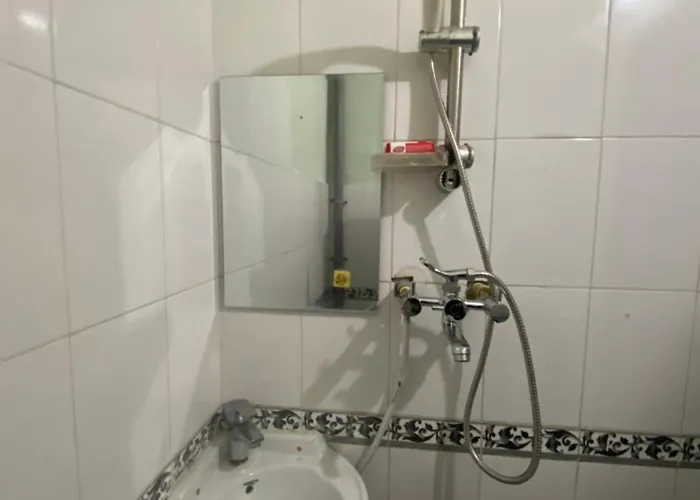 Lilen's Tahara - Entire With Private Kitchen And Bathroom Apartamento Katmandú